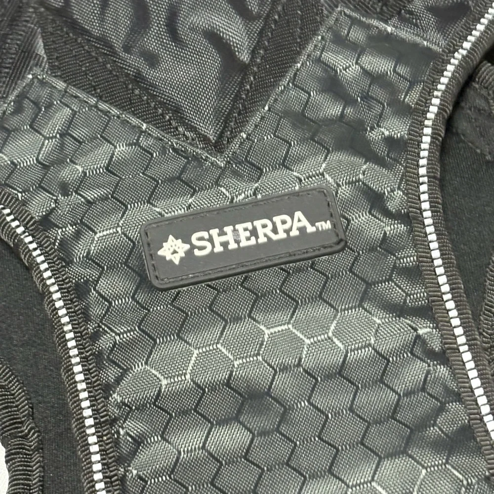 Sherpa Crash-Tested Seatbelt Safety Dog Harness- Large - Picture 2 of 8